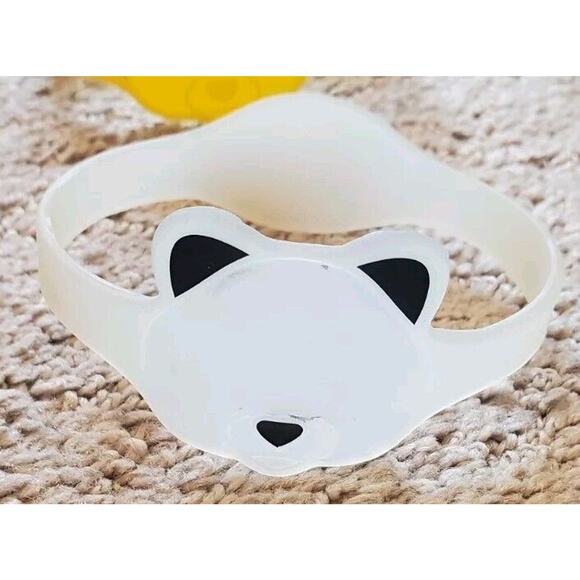 Baby Bottle Labels for Daycare - 6 Multi-Colored Panda-Shaped Silicone Labels - Picture 2 of 11